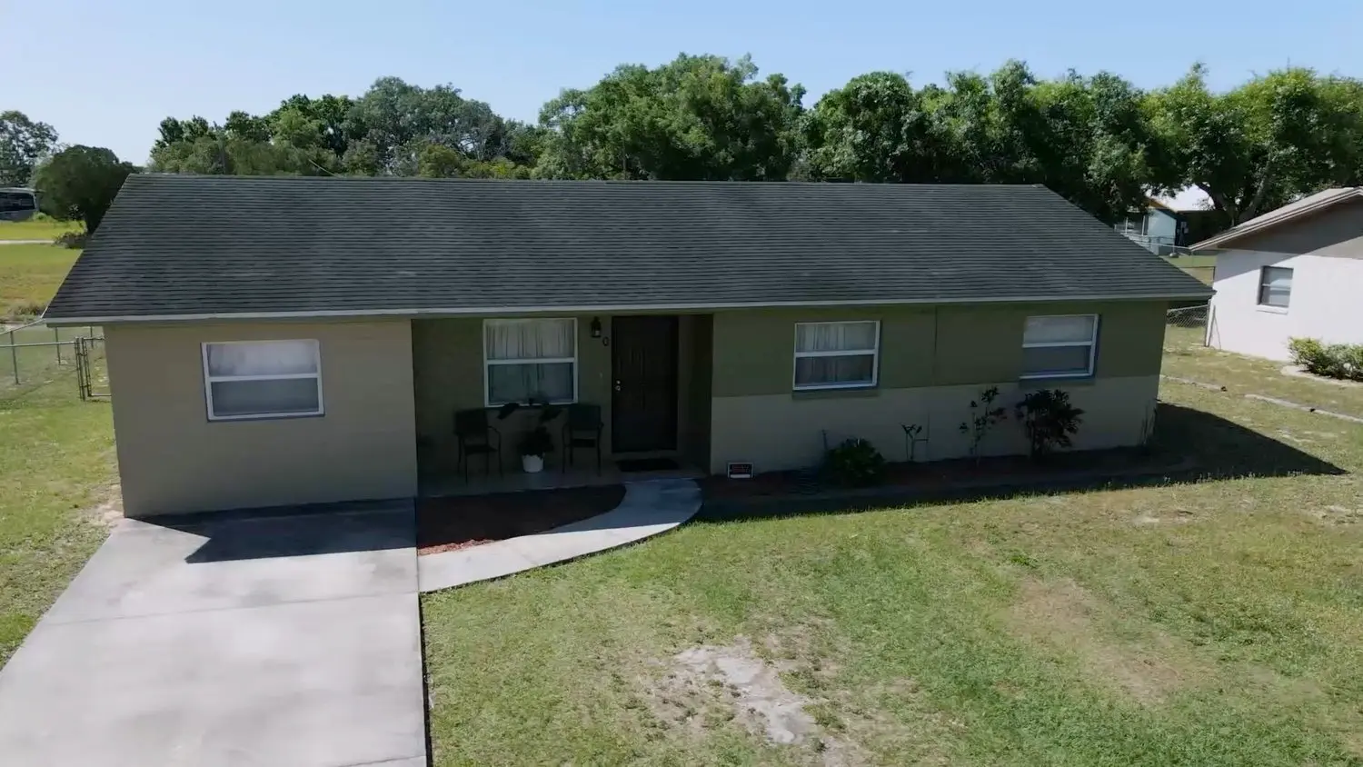 HGTV — Hometown Takeover