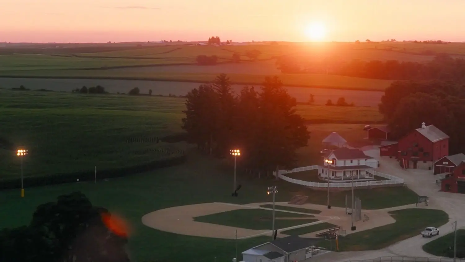 Netflix — MLB Field of Dreams Open 2026